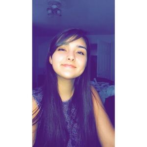 Meet your Posher, Leanne